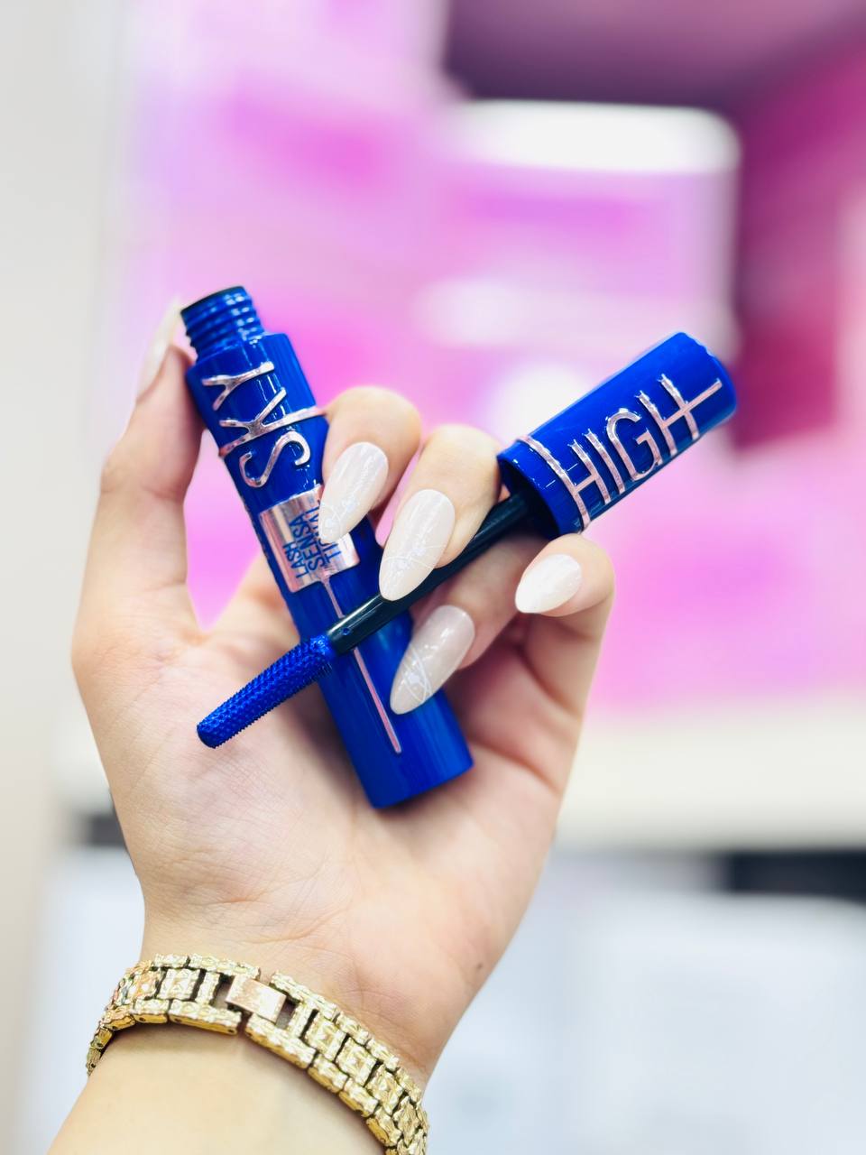 ماسكرا سكاي هاي  الزرقاء